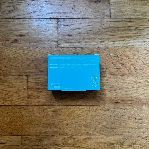 NWT Aromatherapy Associates Revive body brush (O/S) - Picture 12 of 12